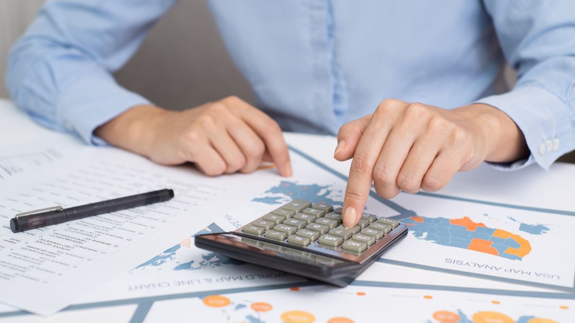 health data analyst salary